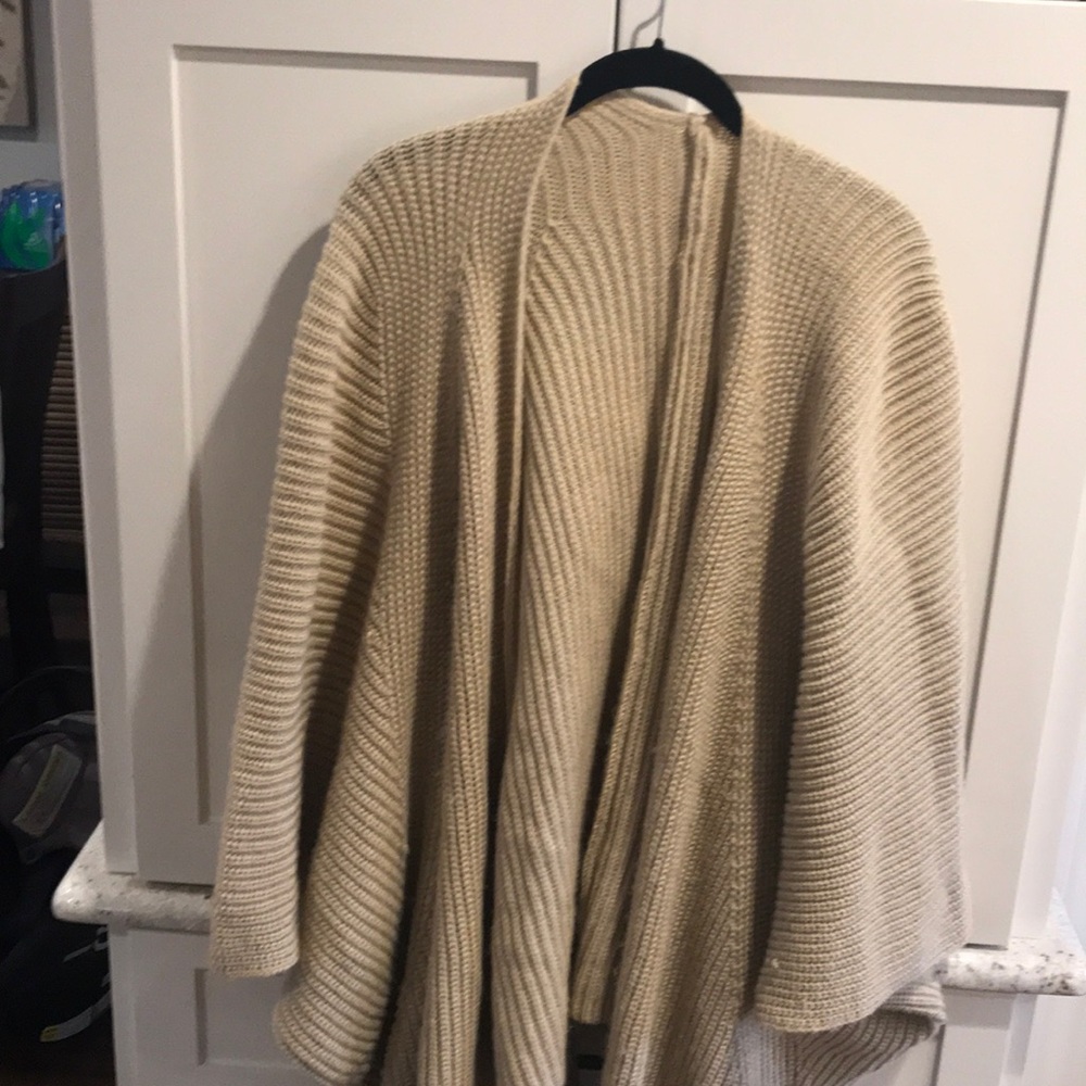 Comfy sweater . Anthropologie Large